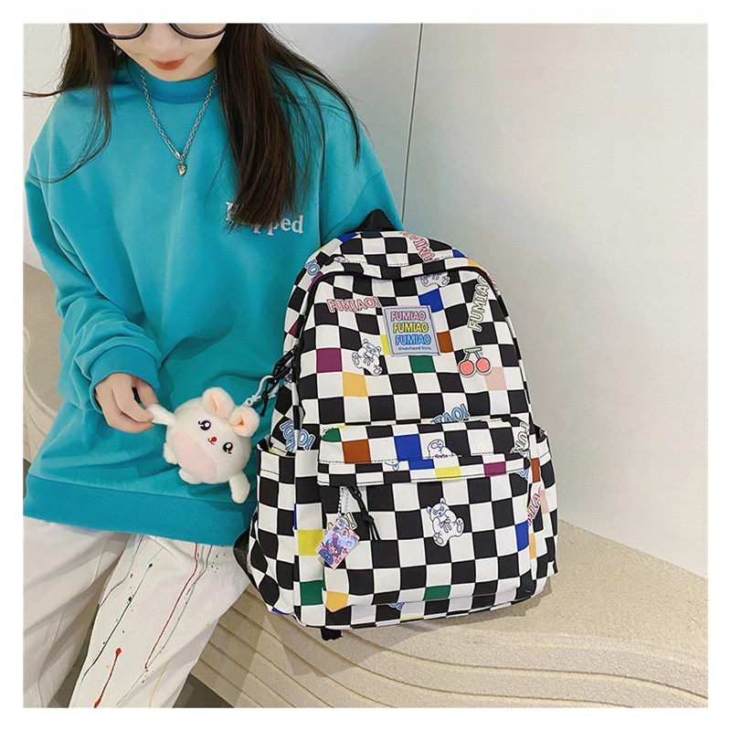 Plecak Szkolny w Kratke z Brelokiem Królika - 🎒Plecakownia.pl