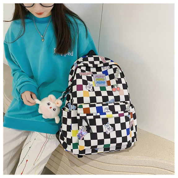 Plecak Szkolny w Kratke z Brelokiem Królika - 🎒Plecakownia.pl