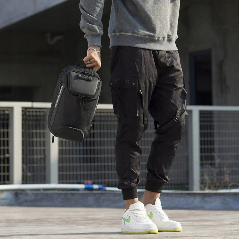 Antykradzieżowa Czarna Torba na Jedno Ramię USB (I229)