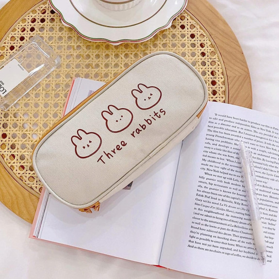 Piórnik Szkolny z Elastyczną Kieszonką z Misiem Model 3