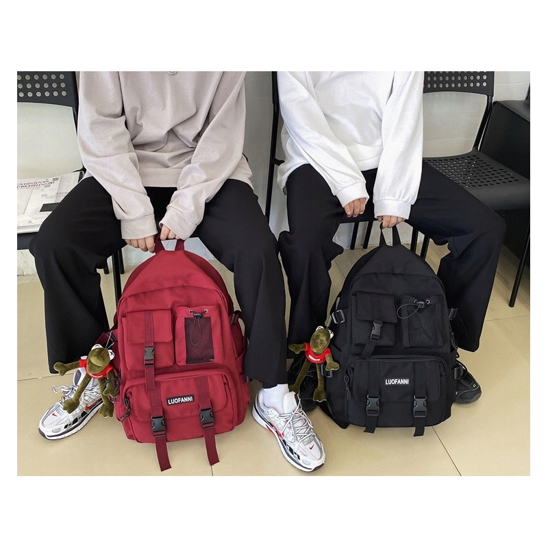 Młodzieżowy Szkolny Plecak Miejski z Brelokiem Czarny (T400)