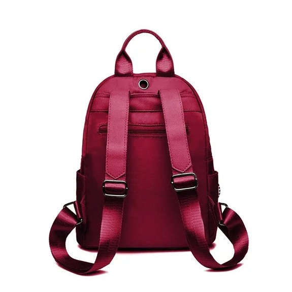 Wodoodporny Plecak Miejski Damski z Brelokiem - Bordowy (T113) Wodoodporny Plecak Miejski Damski z Brelokiem - Bordowy (T113)