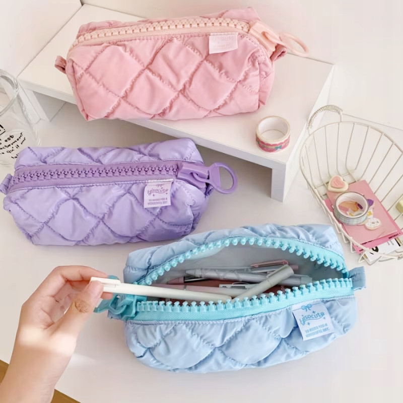 Piórnik Puffy Pikowany Fioletowy Matowy Pojemny Szkolny Młodzieżowy Etui