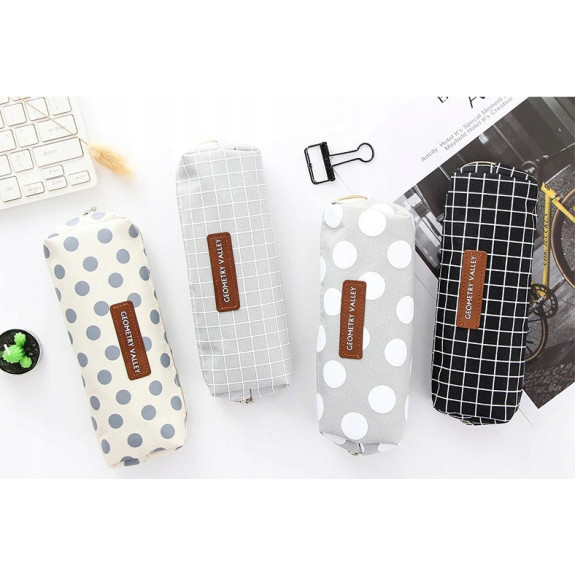 Szary Piórnik Szkolny w Krate